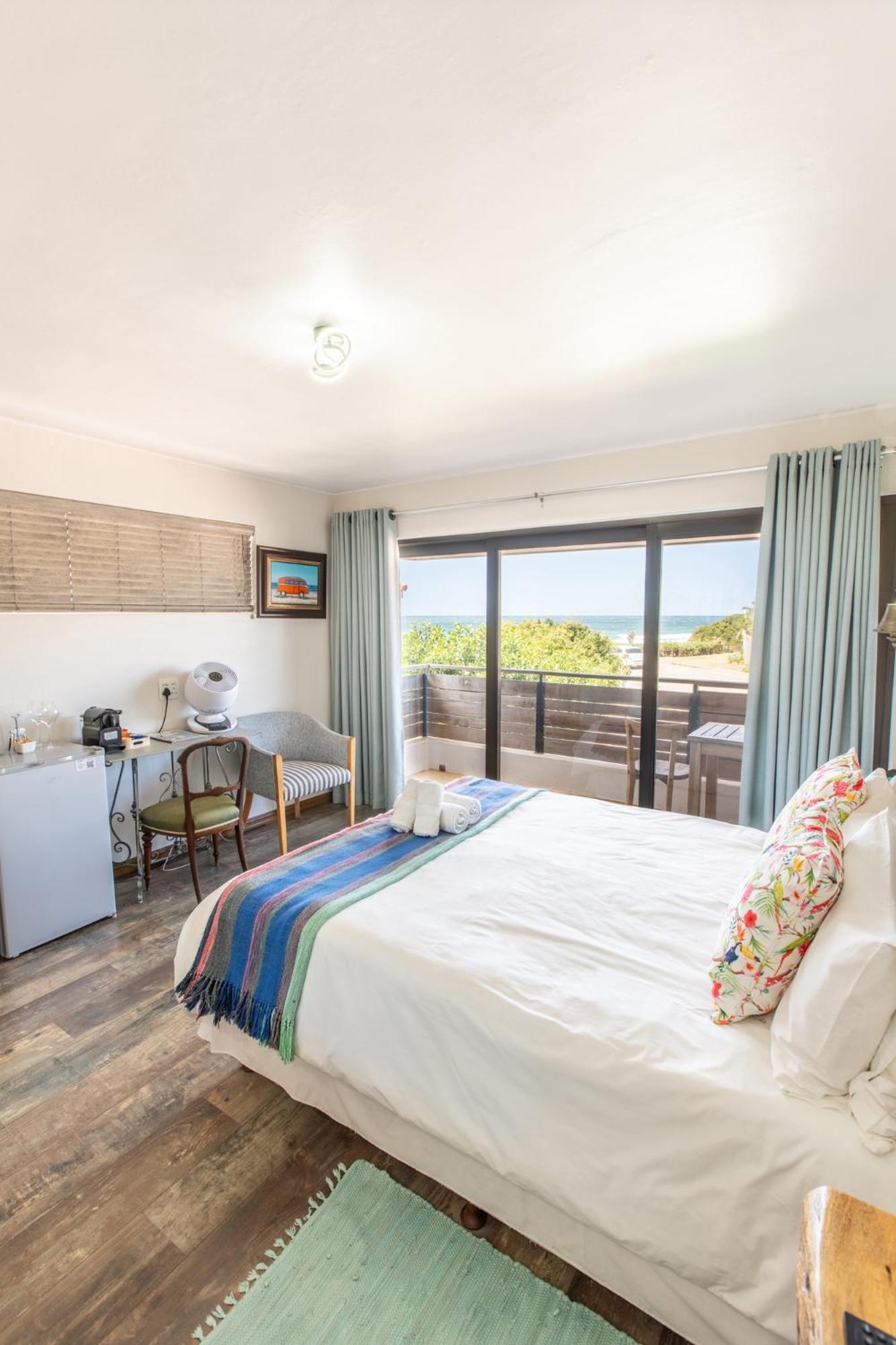 Atsupers Accommodation Джефрис Бей Екстериор снимка